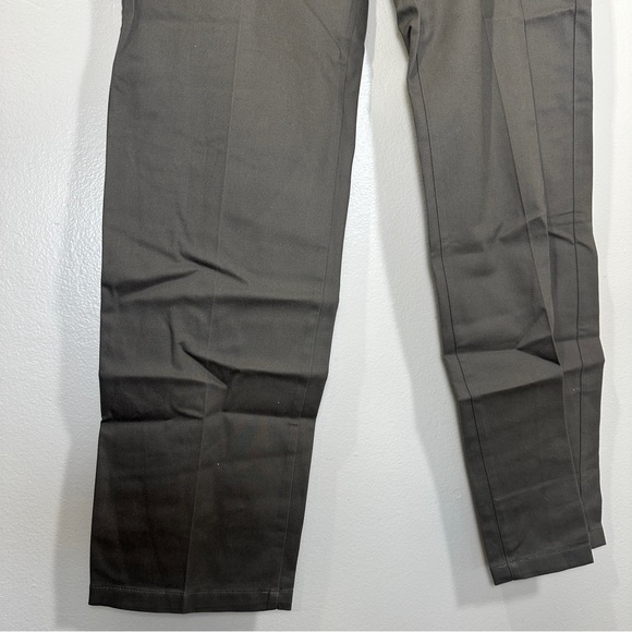 NEW Dockers Signature Khaki. W36 L34 - Picture 10 of 10
